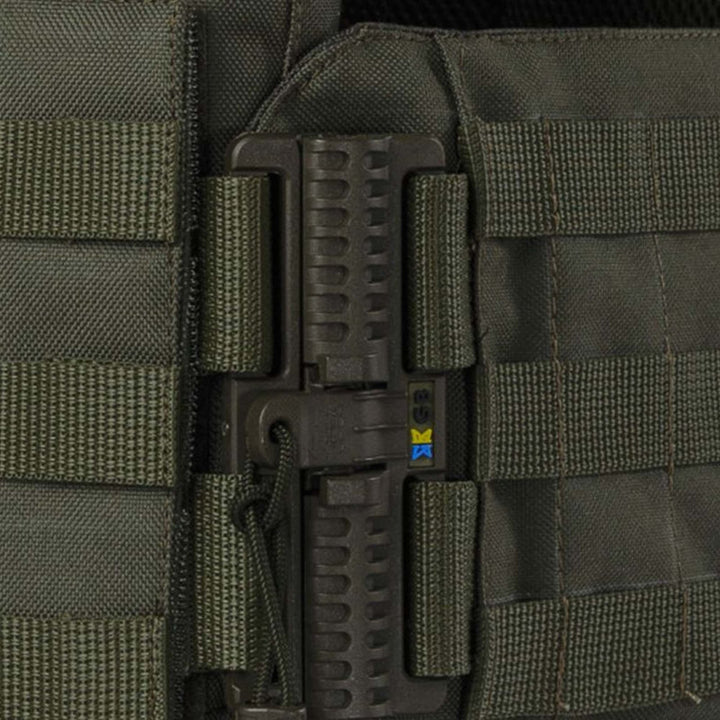 Fast release system on olive plate carrier