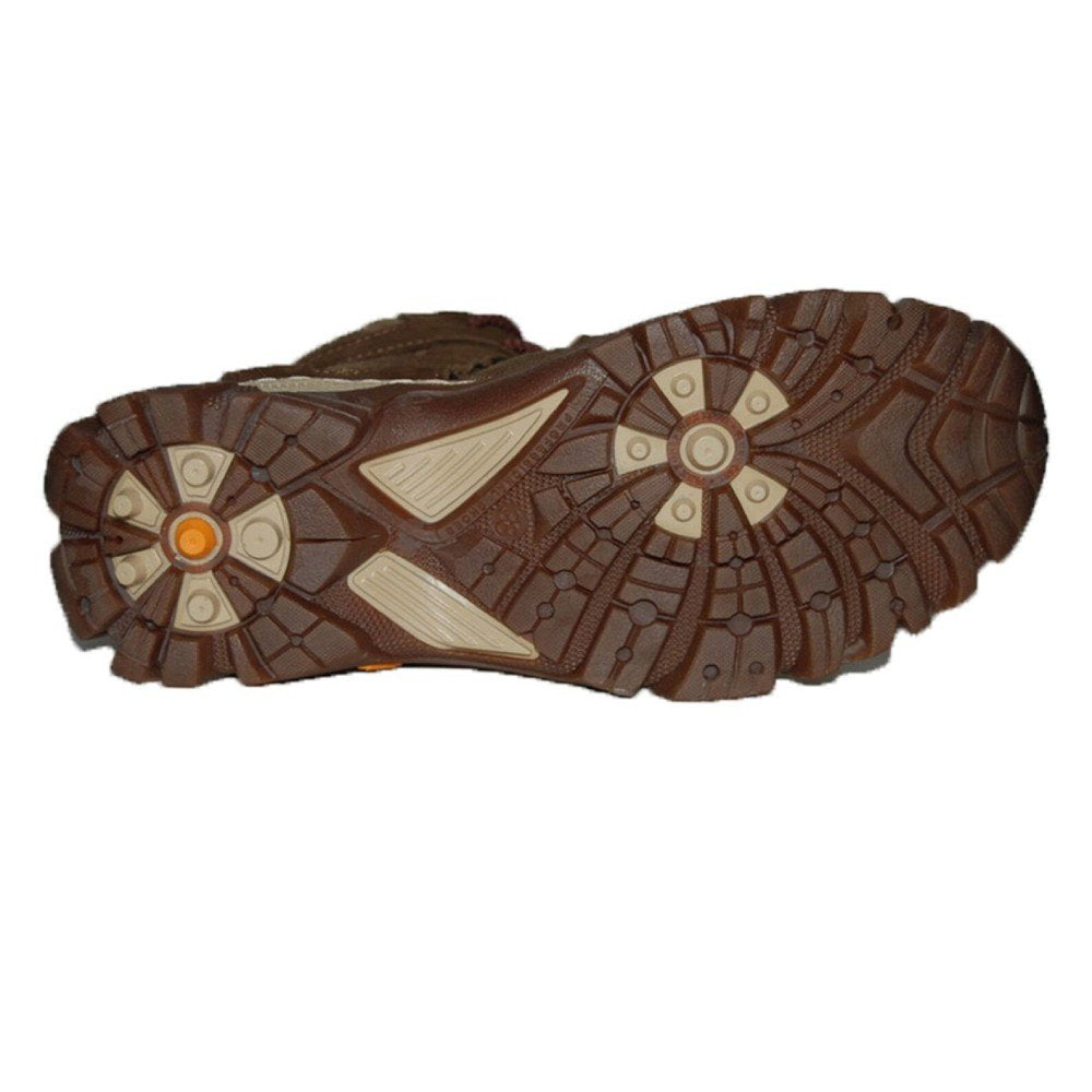 Bottom view of the Ukrainian army boot showing the deep tread pattern of the thermoelastic plastic sole for grip and traction.
