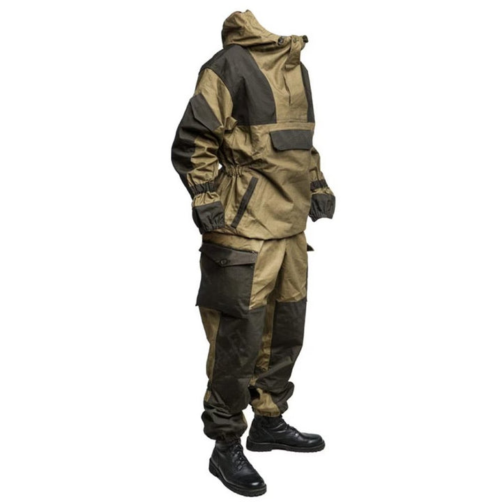 Side view of the Gorka 4 set, displaying the military uniform&