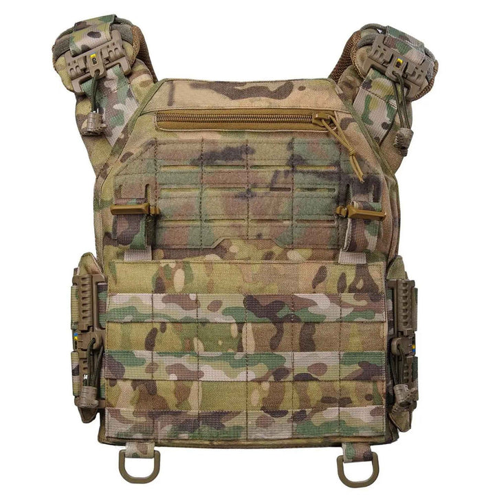 Multicam tactical vest shoulder with quick-release pull tab