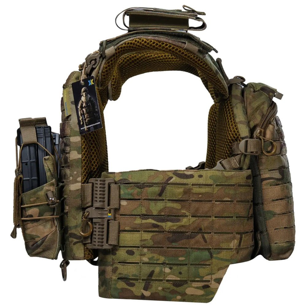 Side profile of multicam plate carrier vest with cummerbund and side pouch