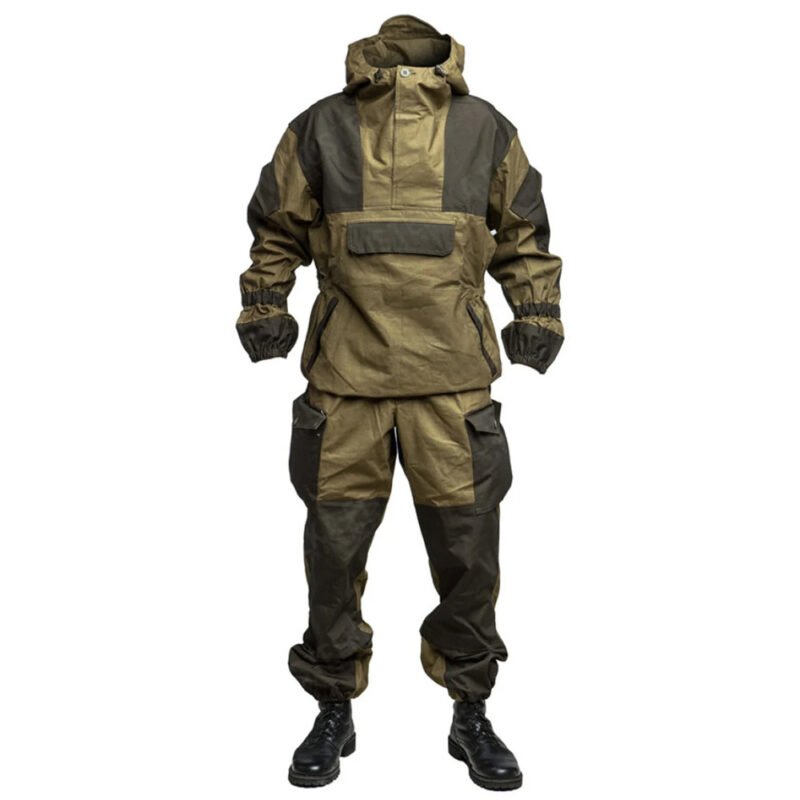 Front appearance of the complete Gorka 4 suit, geared for military action.