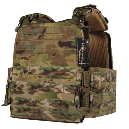 WARMOR Gen. 2 tactical vest with quick release buckles and air mesh padding in multicam