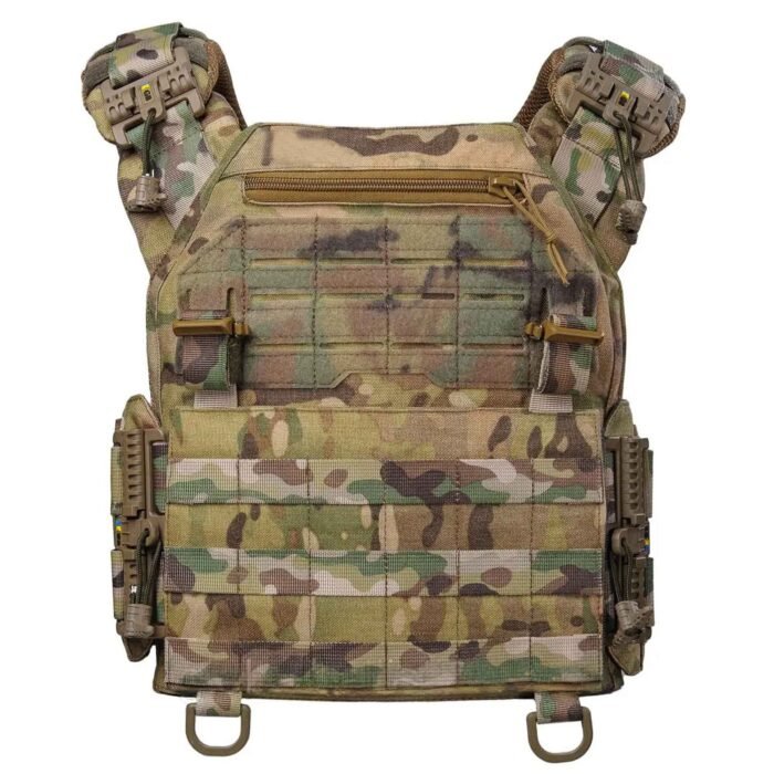 Multicam tactical vest shoulder with quick-release pull tab